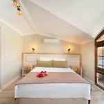 Hotel Orange Garden 3*
