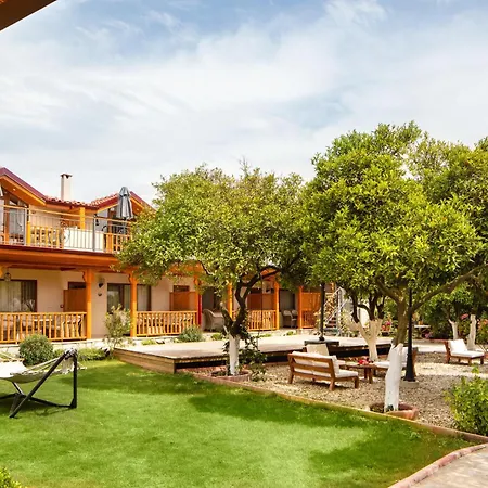 Orange Garden Hotel 3*