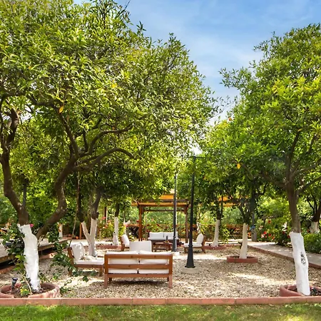 Orange Garden Akyaka Hotel