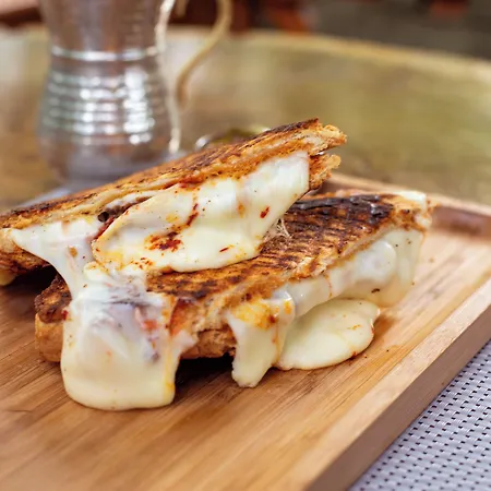 Orange Garden Hotel *